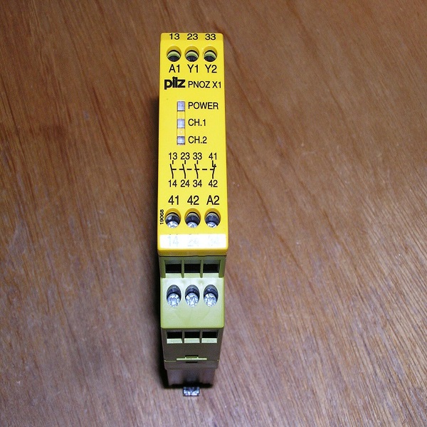 رله ایمن PNOZ x1 24 vac/dc پیلز اصل