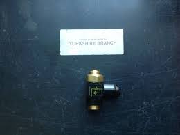 فلو کنترل پنوماتیک "3/8 مدل PTF4PB10-3/8 پارکر