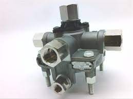 رگولاتور فشار پنوماتیک "1/2، 8بار با مسیر تخلیه هوا مدل 0821302026 بوش