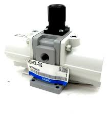 رگولاتر تقویت کننده مدل VBA10AF02 اس ام سی